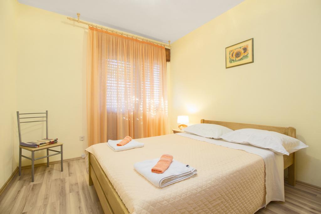 Apartment Neven Rogoznica  Kamer foto
