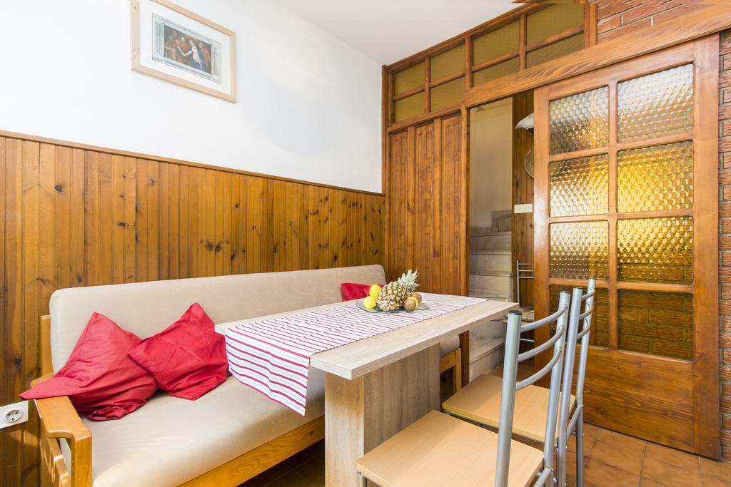 Apartment Neven Rogoznica  Kamer foto